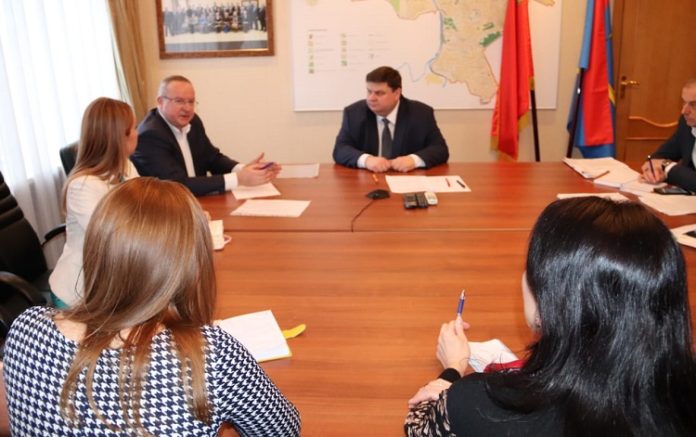 Николай Пестов встретился с дольщиками  ЖК «Народный» в Подольске Николай Пестов встретился с дольщиками  ЖК «Народный» в Подольске