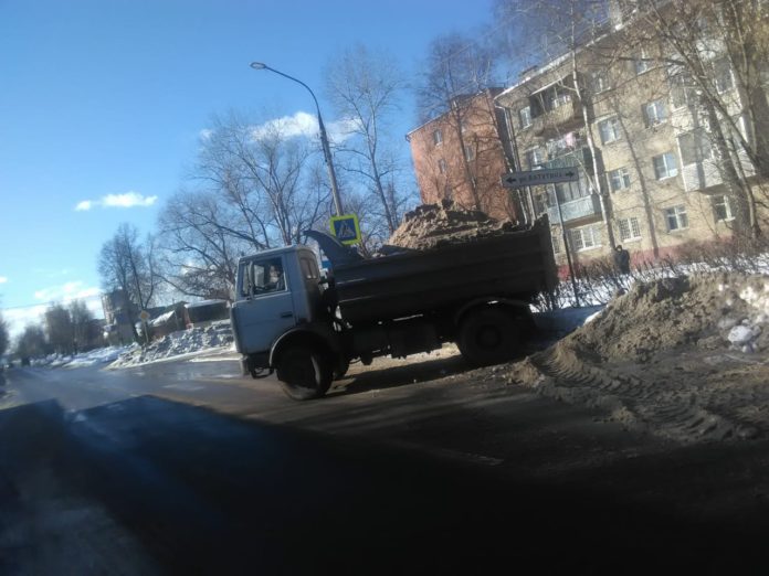 Горячая линия по качеству уборки от снега работает в Подольске Горячая линия по качеству уборки от снега работает в Подольске