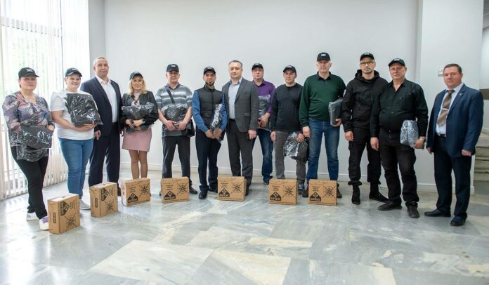 Народные дружинники получили новое обмундирование Народные дружинники получили новое обмундирование