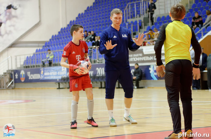 Открыт приём заявок на турнир по мини-футболу среди юношеских команд Подольска Открыт приём заявок на турнир по мини-футболу среди юношеских команд Подольска