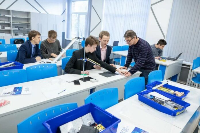 Подольские педагоги будут получать надбавку к зарплате