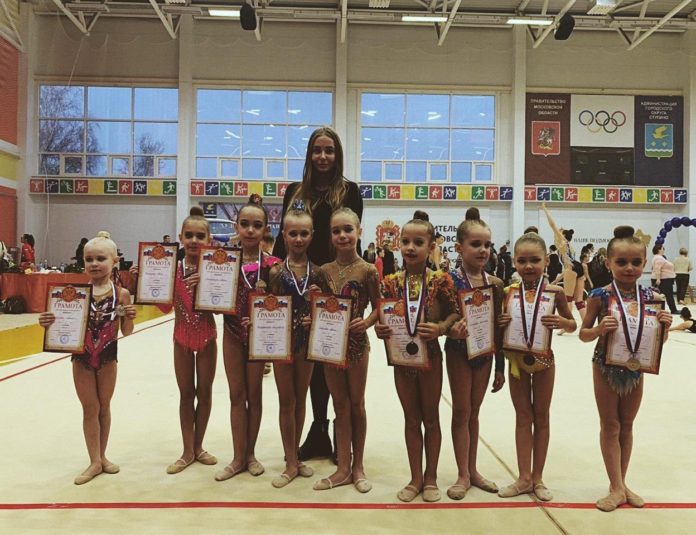 Успешно выступили воспитанницы подольской спортивной школы «Весна» на соревнованиях в Ступино