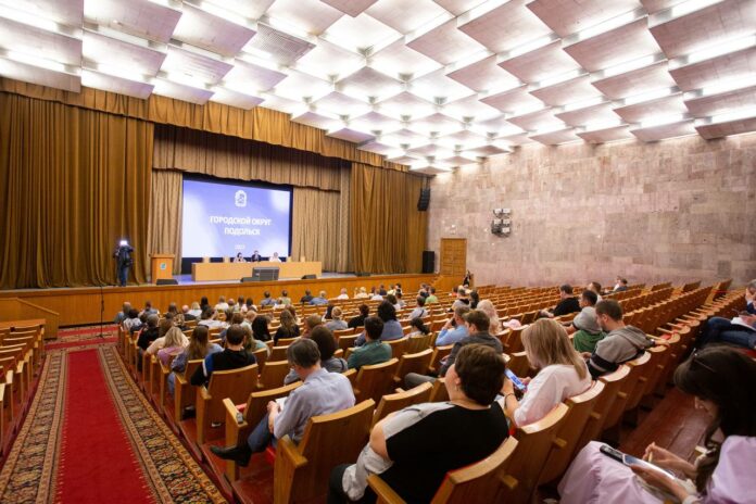 По поручению главы г.о. Подольск Дмитрия Жарикова прошла встреча с представителями многодетных семей По поручению главы г.о. Подольск Дмитрия Жарикова прошла встреча с представителями многодетных семей