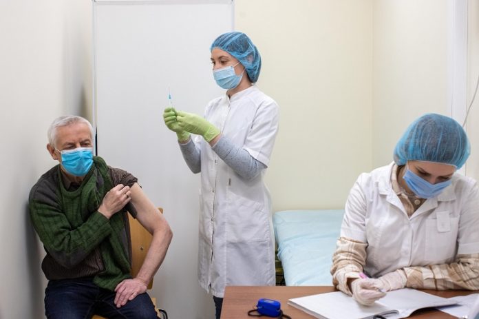 В гипермаркете «Глобус» открыт пункт вакцинации от коронавирусной инфекции