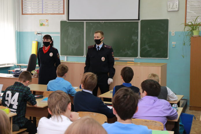 В школе №3 прошла акция «Безопасная дорога домой»