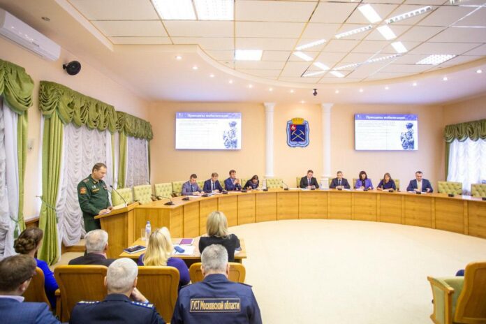 Глава Подольска Дмитрий Жариков провел во вторник аппаратное совещание Глава Подольска Дмитрий Жариков провел во вторник аппаратное совещание