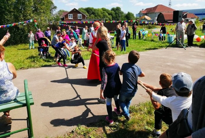 В Бережках и пели, и плясали В Бережках и пели, и плясали
