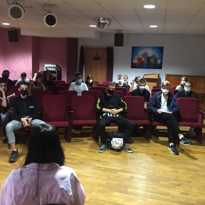 В Подольске стартовал второй поток трудовых бригад В Подольске стартовал второй поток трудовых бригад