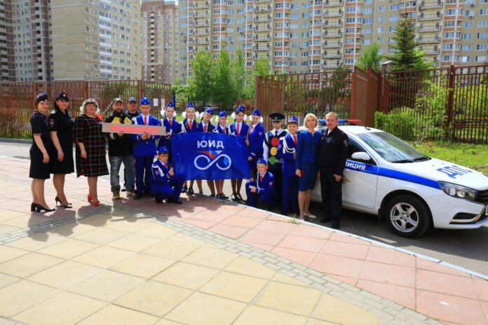 В Подольске автоинспекторы и ЮИДовцы проводят мероприятия, приуроченные ко Дню образования движения ЮИД в... В Подольске автоинспекторы и ЮИДовцы проводят мероприятия, приуроченные ко Дню образования движения ЮИД в...