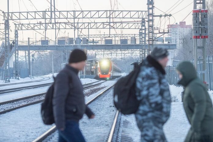 Требования безопасности при переходе железнодорожных путей Требования безопасности при переходе железнодорожных путей