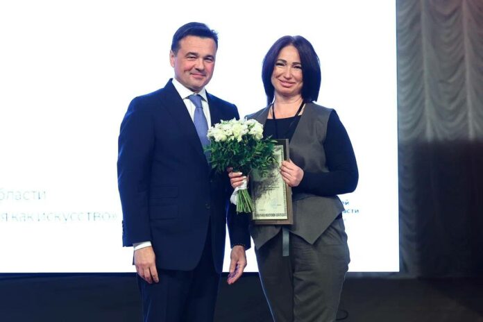 На IV Съезде детских врачей России губернатор Андрей Воробьев вручил благодарность медику из Подольска На IV Съезде детских врачей России губернатор Андрей Воробьев вручил благодарность медику из Подольска