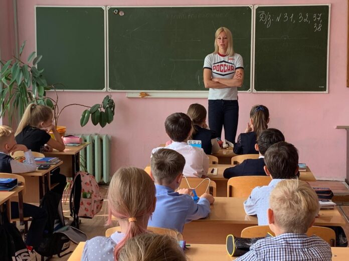 Чемпионка Олимпийских игр Юлия Гущина посетила школу № 25