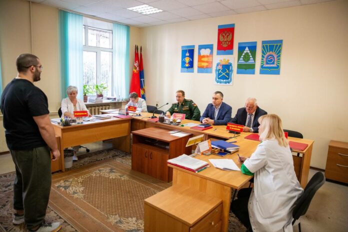 Осенняя призывная кампания стартовала в Подольске Осенняя призывная кампания стартовала в Подольске