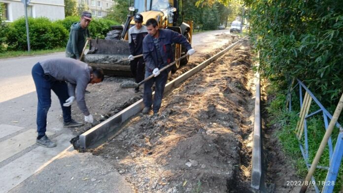 Тротуары ремонтируют в мкр-не Львовский г. о. Подольск Тротуары ремонтируют в мкр-не Львовский г. о. Подольск