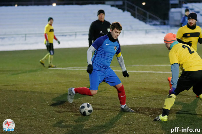 Играй в футбол зимой как летом