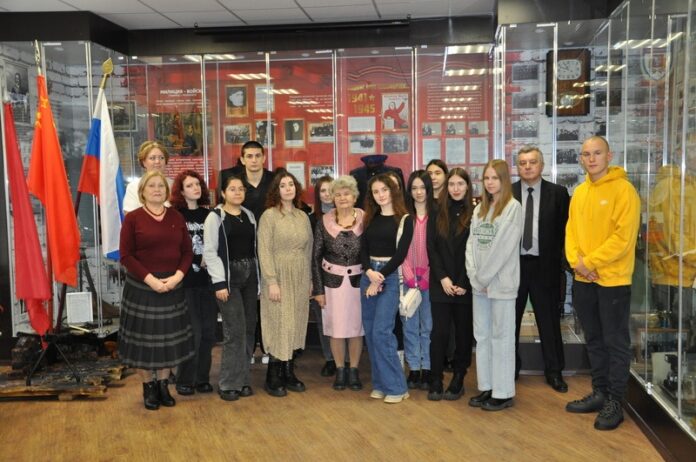 В Подольске прошла экскурсия по Музею истории УМВД для студентов В Подольске прошла экскурсия по Музею истории УМВД для студентов