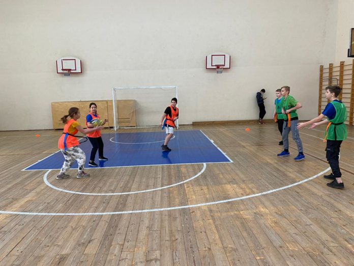 Игры в тэг-регби прошли в школе № 32 Игры в тэг-регби прошли в школе № 32