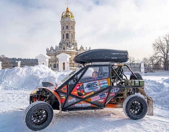 Новый рекорд скорости на льду на двухместном багги установили путешественники из Подольска Новый рекорд скорости на льду на двухместном багги установили путешественники из Подольска