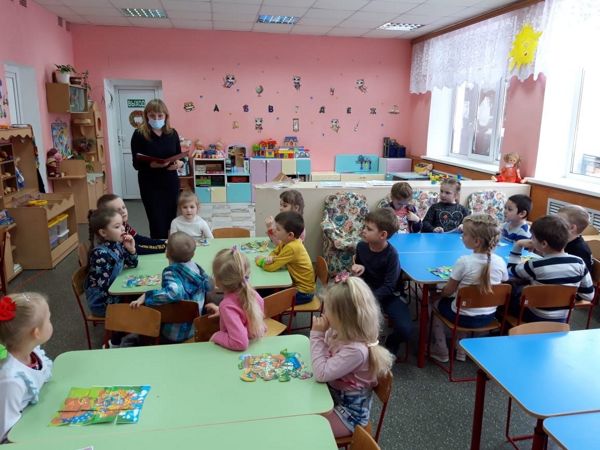 Литературная викторина «В стране сказочных чудес» состоялась для подготовительной группы детского сада «Колобок» Литературная викторина «В стране сказочных чудес» состоялась для подготовительной группы детского сада «Колобок»