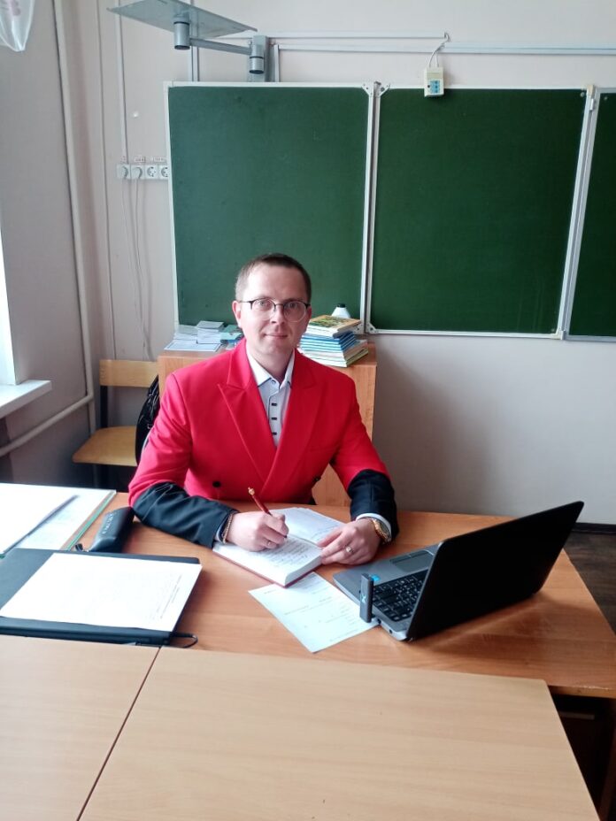 Учитель школы № 5 в Климовске стал победителем муниципального этапа Xl Всероссийского конкурса «Учитель... Учитель школы № 5 в Климовске стал победителем муниципального этапа Xl Всероссийского конкурса «Учитель...