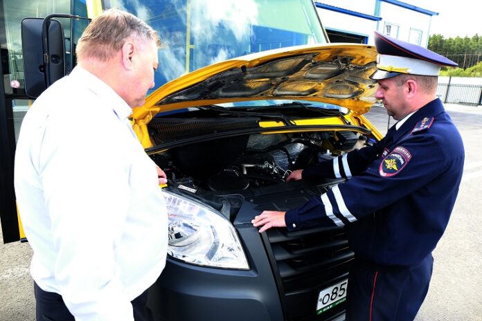 Отдел технического надзора ОГИБДД УМВД России по Городскому округу Подольск проверил школьные автобусы