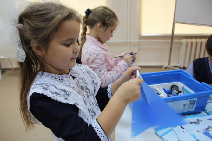 «Точки роста» откроются на базе всех сельских школ в Подмосковье «Точки роста» откроются на базе всех сельских школ в Подмосковье