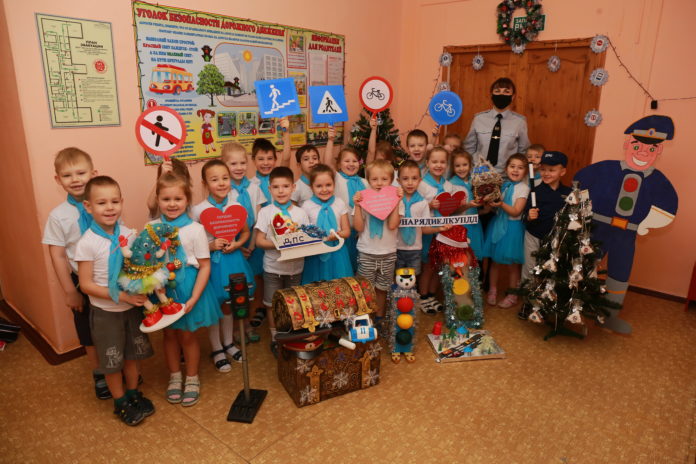 Квест-игра с воспитанниками детского сада “В страну дорожных знаков” прошла в Подольске Квест-игра с воспитанниками детского сада “В страну дорожных знаков” прошла в Подольске