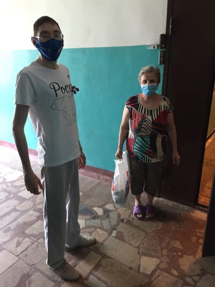 Активисты общественных и молодежных организаций Большого Подольска оказывают адресную помощь гражданам, находящимся на самоизоляции