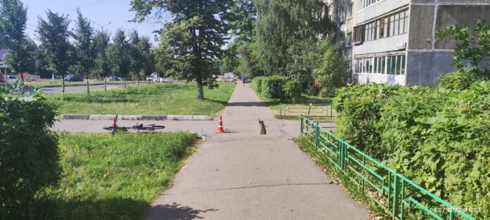 Водитель легкового автомобиля совершил наезд на несовершеннолетнего велосипедиста Водитель легкового автомобиля совершил наезд на несовершеннолетнего велосипедиста