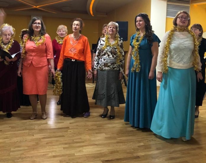 Новогодний огонек прошел в КПЦ «Дубровицы» в рамках программы “Активное долголетие” Новогодний огонек прошел в КПЦ «Дубровицы» в рамках программы “Активное долголетие”