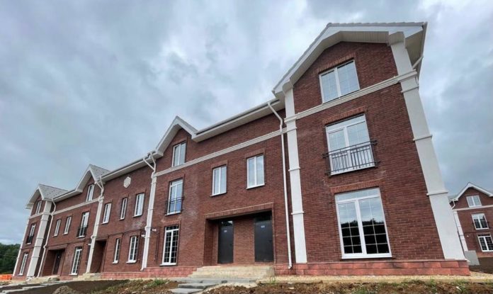 В деревне Бережки завершилось строительство жилого дома В деревне Бережки завершилось строительство жилого дома