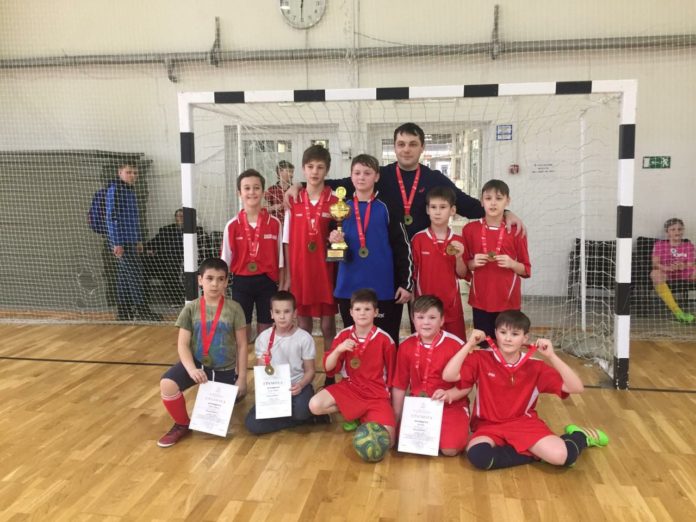 Зональный этап соревнований по мини-футболу состоялся в Физкультурно-спортивном комплексе «Заречье»