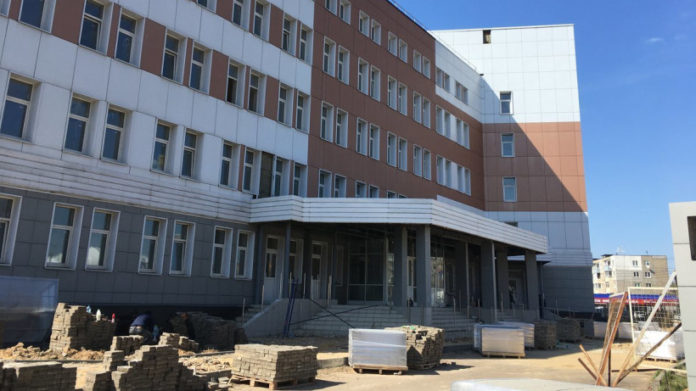 Более 200 рабочих задействованы в строительстве поликлиники в Подольске Более 200 рабочих задействованы в строительстве поликлиники в Подольске