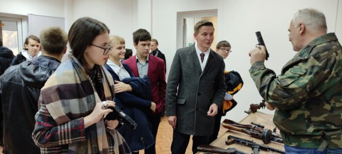 В ходе «Недели без турникетов» более 100 подольских школьников посетили ЦНИИТОЧМАШ В ходе «Недели без турникетов» более 100 подольских школьников посетили ЦНИИТОЧМАШ