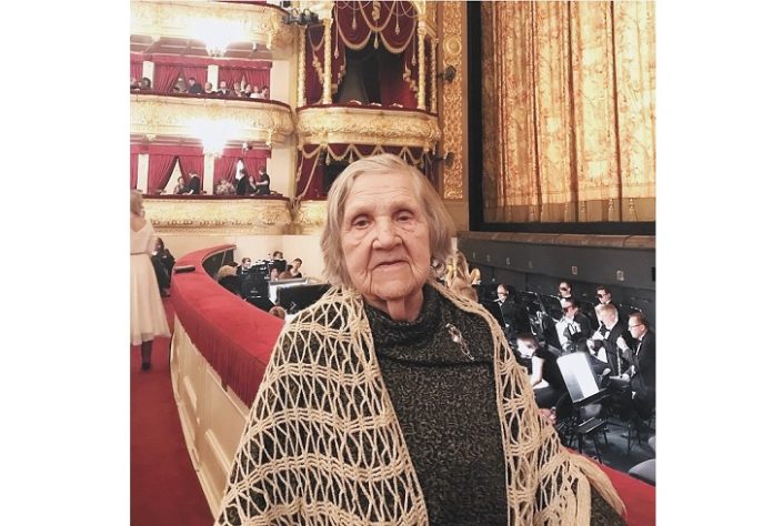 Целый век за плечами! Целый век за плечами!