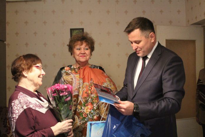 Труженица тыла Раиса Дмитриевна Пурвина 15 февраля принимала поздравления с юбилеем Труженица тыла Раиса Дмитриевна Пурвина 15 февраля принимала поздравления с юбилеем