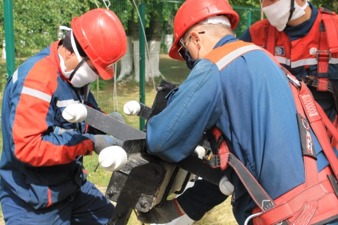 «Россети Московский регион» ввела режим повышенной готовности из-за жары на территории Подмосковья «Россети Московский регион» ввела режим повышенной готовности из-за жары на территории Подмосковья
