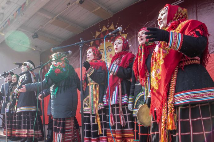 Солнечная Масленица: тысячи жителей и гостей Подольска посетили площадки традиционного праздника