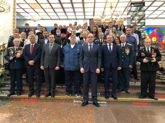 Новую книгу «93 дня Битвы за Москву» презентовал подольчанин Игорь Красильников Новую книгу «93 дня Битвы за Москву» презентовал подольчанин Игорь Красильников