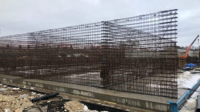 Продолжаются работы по реконструкции городских очистных сооружений в муниципалитете