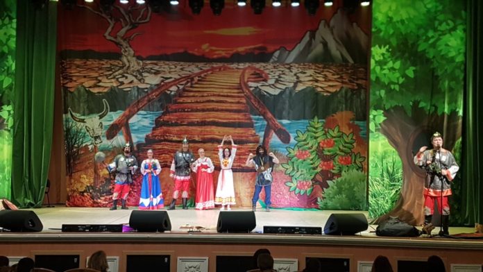 Сказочный спектакль «Три богатыря» состоялся в КПЦ «Дубровицы»