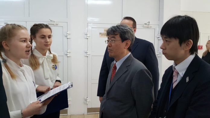 Делегация из Японии побывала в языковой гимназии Подольска