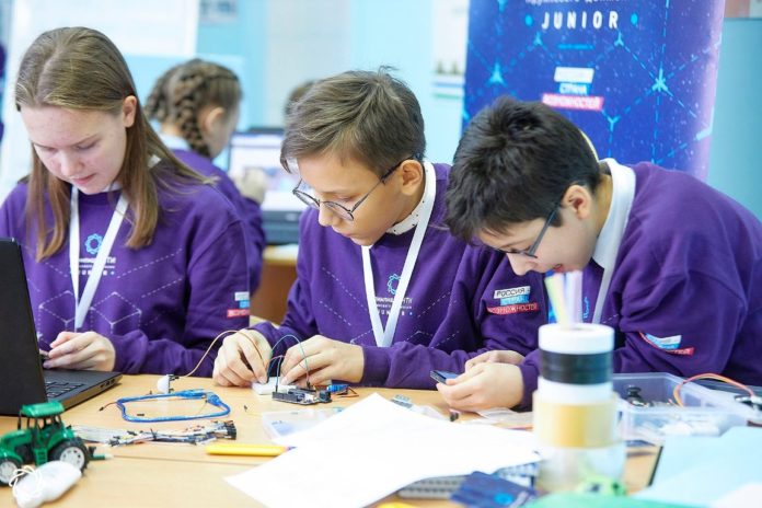 Продлен прием заявок на проектную школу Кружкового движения НТИ в «Орленке» для школьников Подмосковья Продлен прием заявок на проектную школу Кружкового движения НТИ в «Орленке» для школьников Подмосковья