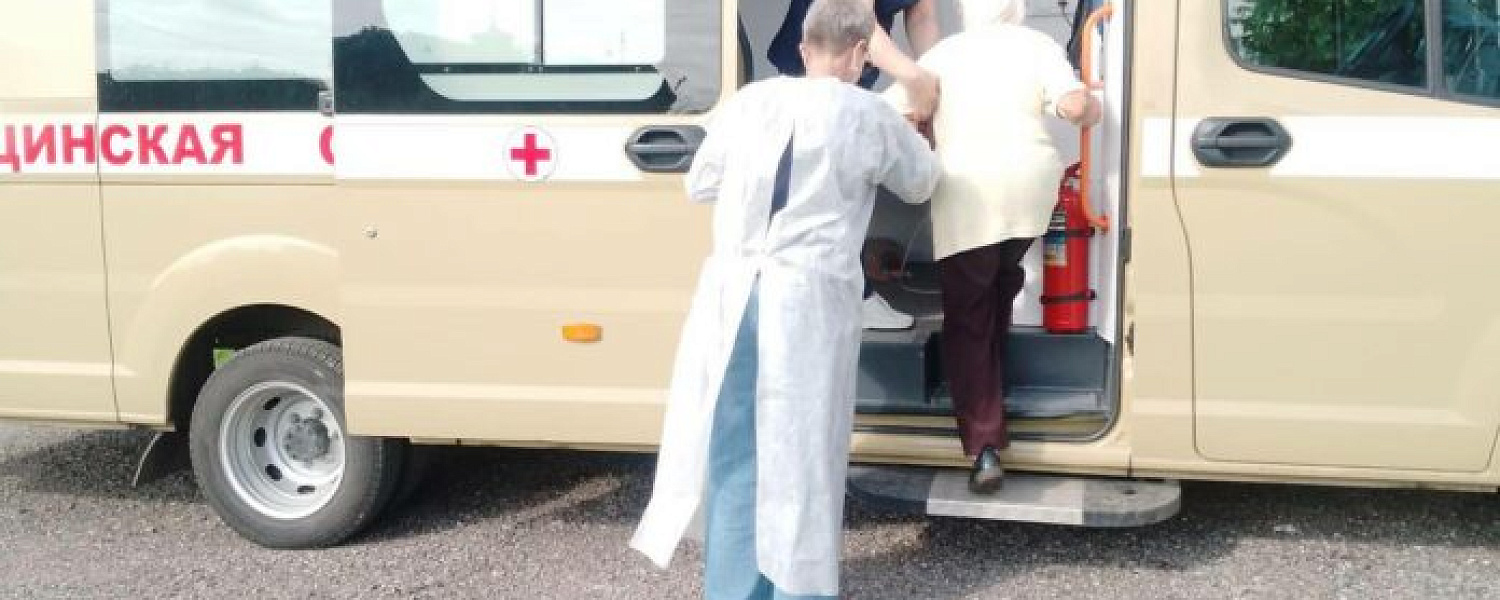 Мобильный ФАП работал в селе Покров  Мобильный ФАП работал в селе Покров