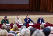 В Подольске в формате выездной администрации прошла встреча с коллективом госпиталя